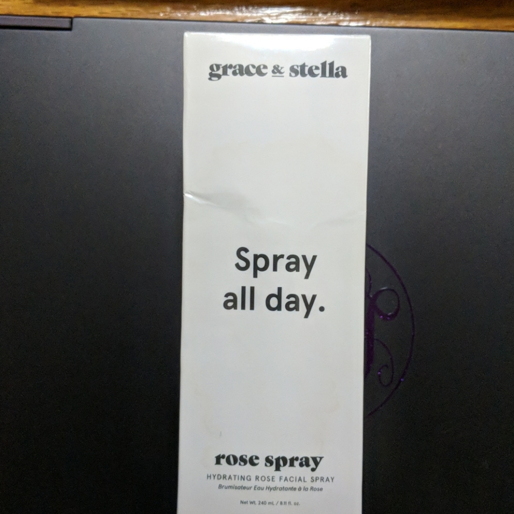 fabfitfun Grace & Stella Spray all day rose spray